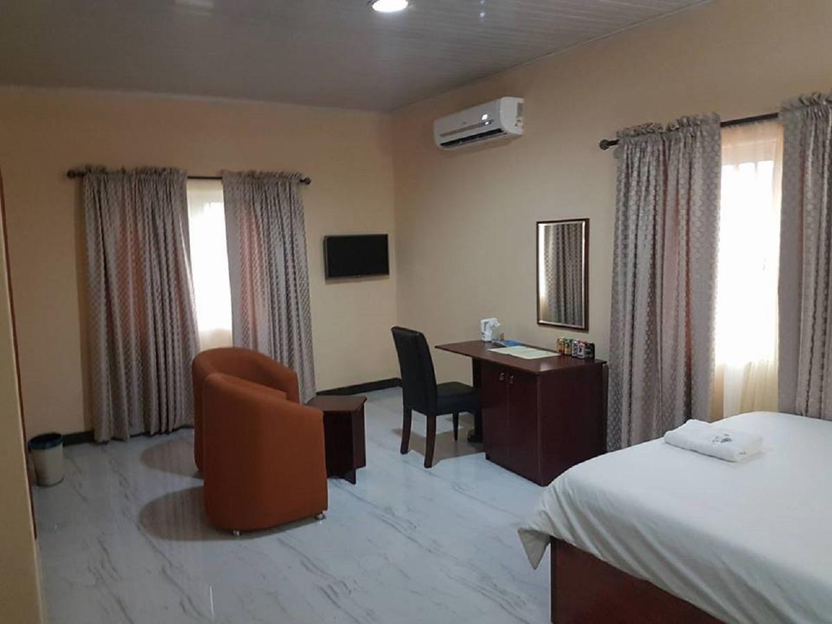 Providence Hotel Abeokuta Exteriör bild
